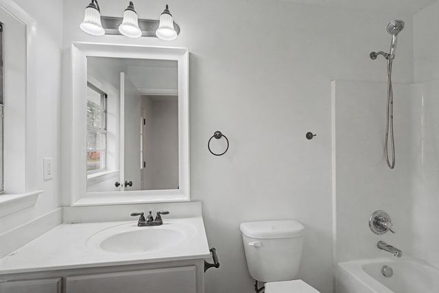 1106 Bagley Dr, Fayetteville, TN 37334