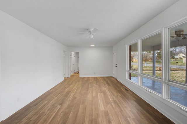 1106 Bagley Dr, Fayetteville, TN 37334