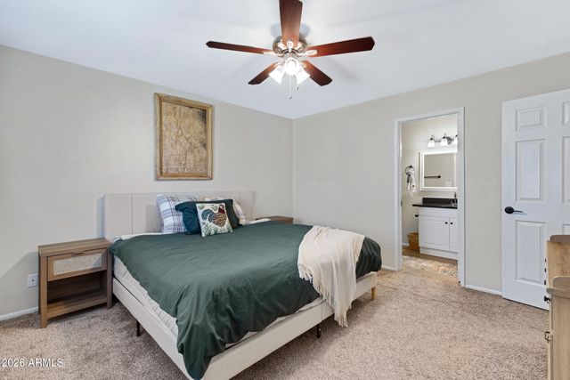 8835 N NEW WORLD Drive, Glendale, AZ 85302