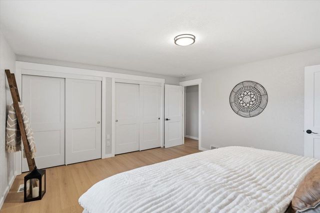 5621 S Conklin Rd, Greenacres, WA 99016