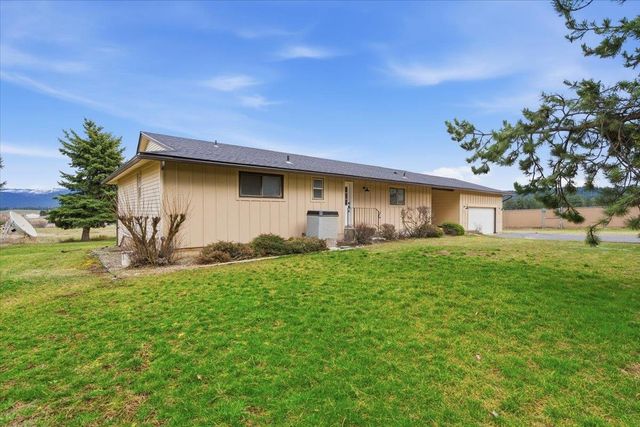 5621 S Conklin Rd, Greenacres, WA 99016