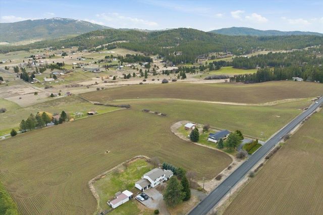 5621 S Conklin Rd, Greenacres, WA 99016