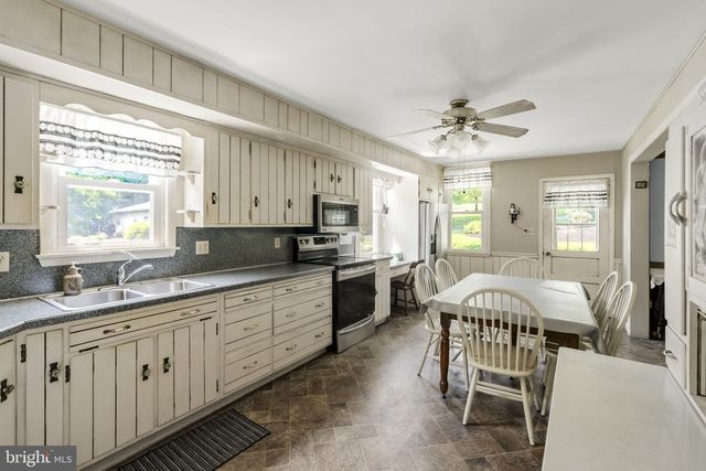 321 RIDGE AVE, Ephrata, PA 17522