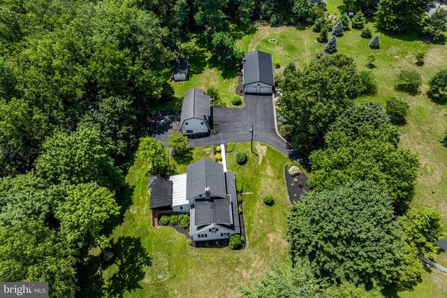 321 RIDGE AVE, Ephrata, PA 17522