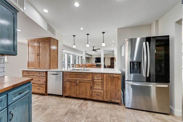 2203 Southcrest Drive, Arlington, TX 76013