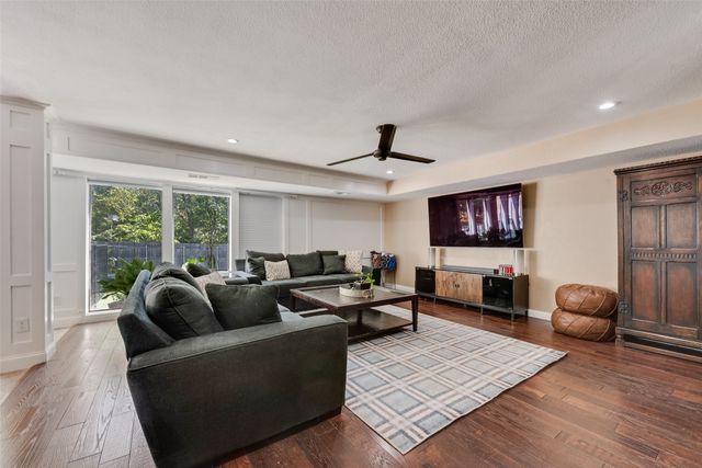 2203 Southcrest Drive, Arlington, TX 76013