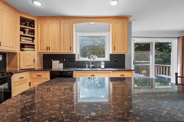 3611 ROYAL OAKS COURT, Suamico, WI 54173