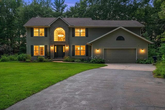 3611 ROYAL OAKS COURT, Suamico, WI 54173