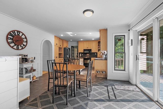 3611 ROYAL OAKS COURT, Suamico, WI 54173