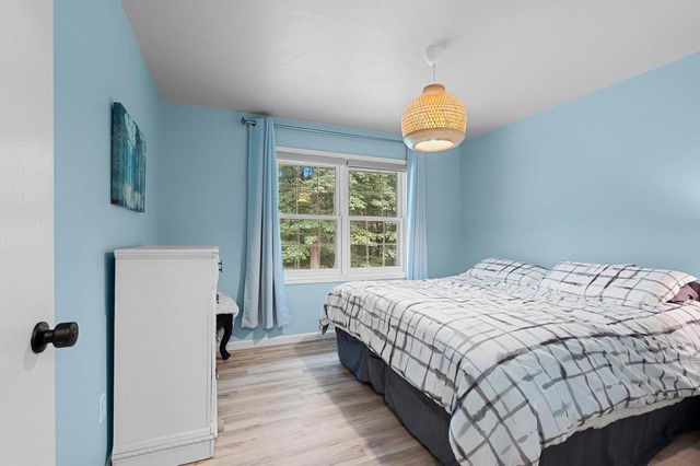 3611 ROYAL OAKS COURT, Suamico, WI 54173