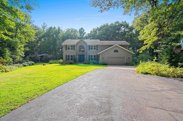 3611 ROYAL OAKS COURT, Suamico, WI 54173