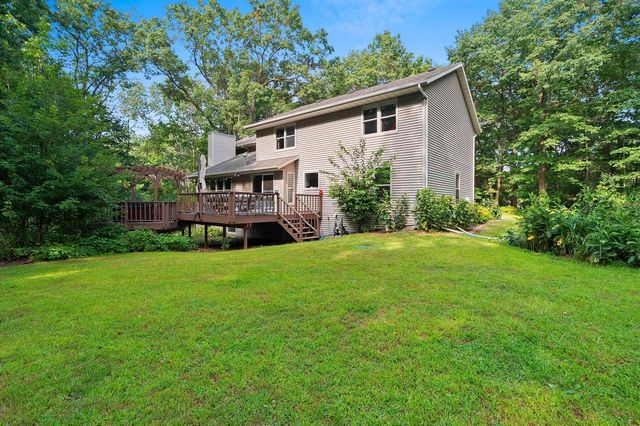 3611 ROYAL OAKS COURT, Suamico, WI 54173