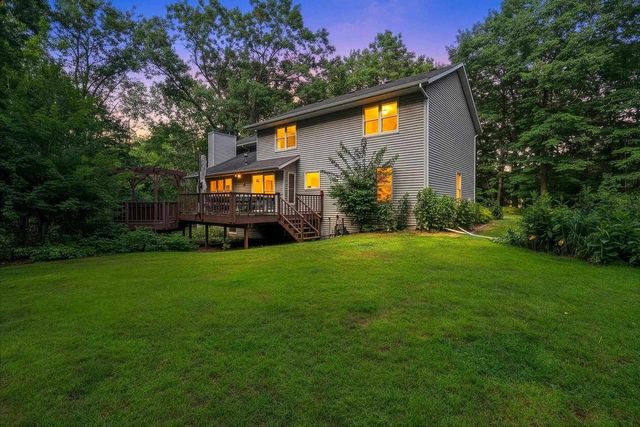 3611 ROYAL OAKS COURT, Suamico, WI 54173