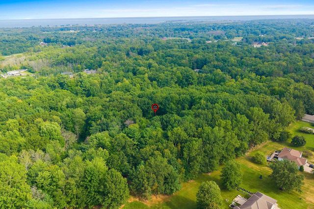 3611 ROYAL OAKS COURT, Suamico, WI 54173