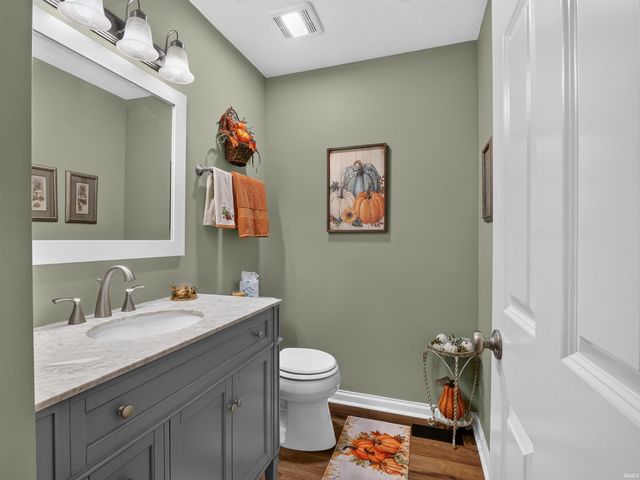 11034 Cedar Trail, Fort Wayne, IN 46845