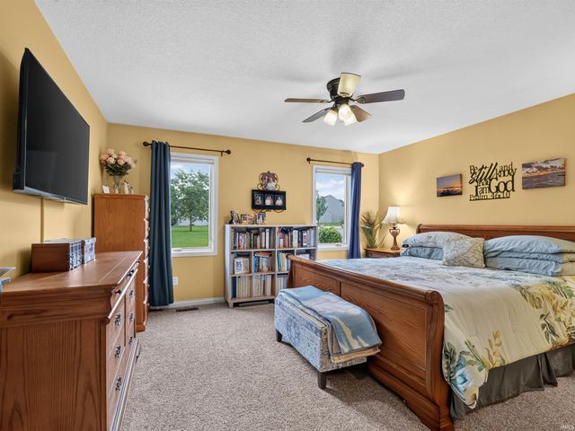 11034 Cedar Trail, Fort Wayne, IN 46845