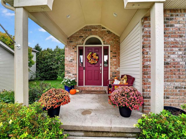 11034 Cedar Trail, Fort Wayne, IN 46845