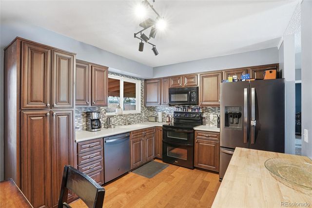 2697 S Lewiston Street, Aurora, CO 80013