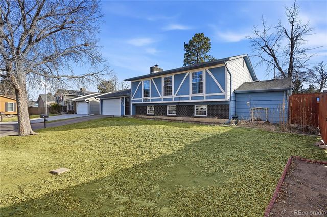 2697 S Lewiston Street, Aurora, CO 80013