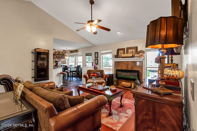 8331 THREE CREEKS Boulevard, Jacksonville, FL 32220