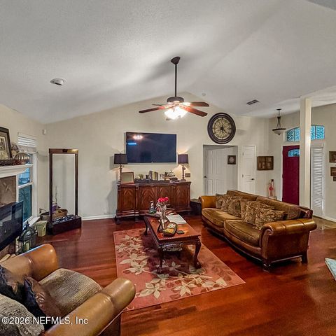 8331 THREE CREEKS Boulevard, Jacksonville, FL 32220