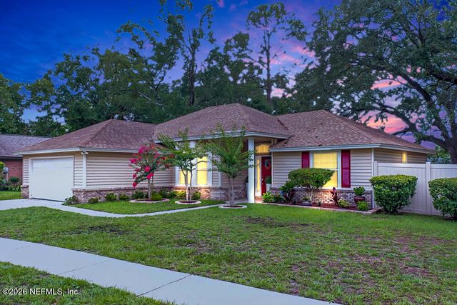 8331 THREE CREEKS Boulevard, Jacksonville, FL 32220