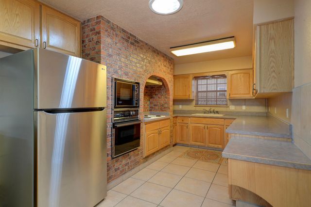 1916 Butterfly Maiden Trail NE, Albuquerque, NM 87112