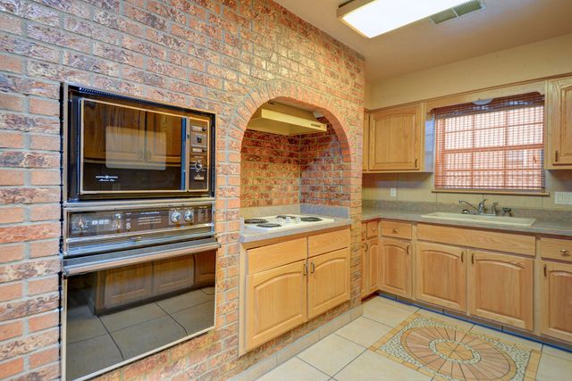 1916 Butterfly Maiden Trail NE, Albuquerque, NM 87112