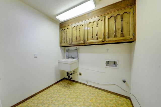 1916 Butterfly Maiden Trail NE, Albuquerque, NM 87112