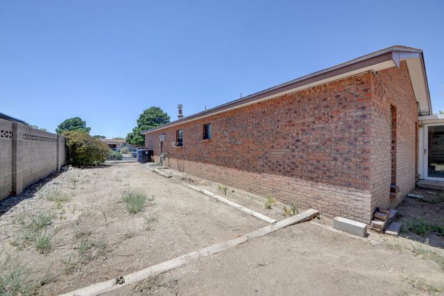 1916 Butterfly Maiden Trail NE, Albuquerque, NM 87112