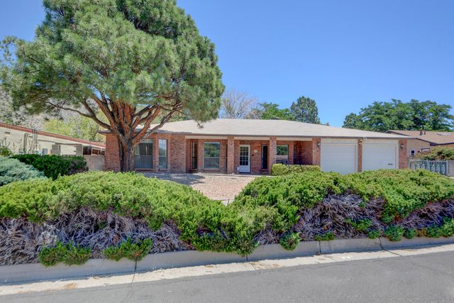 1916 Butterfly Maiden Trail NE, Albuquerque, NM 87112