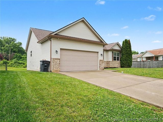 1704 Sydney Circle, Jeffersonville, IN 47130
