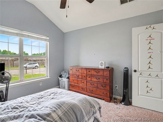 1704 Sydney Circle, Jeffersonville, IN 47130
