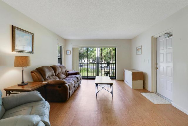 2703 SW Matheson Avenue 116-G2, Palm City, FL 34990