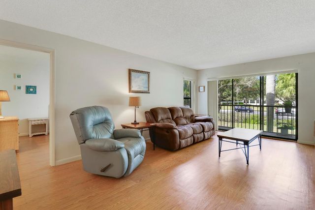 2703 SW Matheson Avenue 116-G2, Palm City, FL 34990