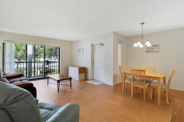 2703 SW Matheson Avenue 116-G2, Palm City, FL 34990