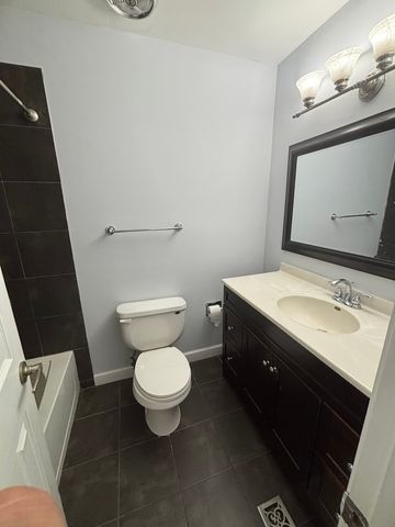 1184 E Candlenut Lane 1184, Palatine, IL 60074