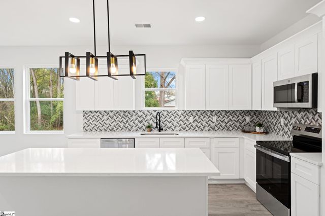 115 Hillcrest Circle, Anderson, SC 29624