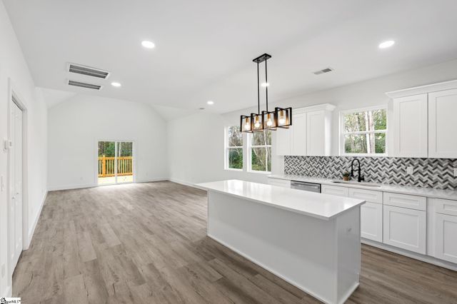 115 Hillcrest Circle, Anderson, SC 29624