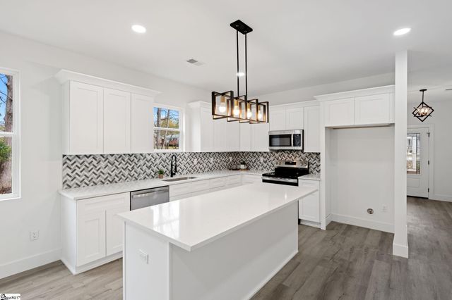 115 Hillcrest Circle, Anderson, SC 29624