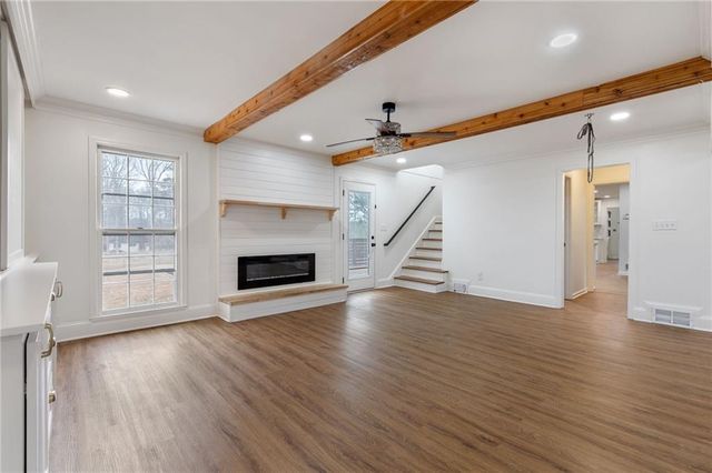 808 Valbrook Court SW, Lilburn, GA 30047