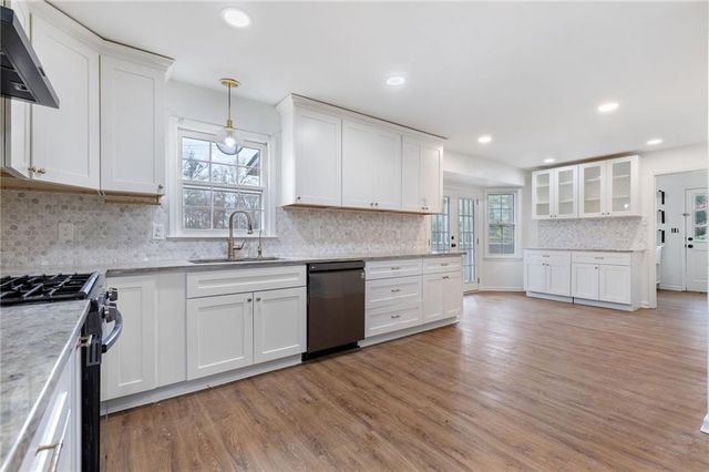 808 Valbrook Court SW, Lilburn, GA 30047