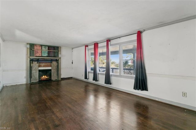 107 Sandy Bay DR, Poquoson, VA 23662