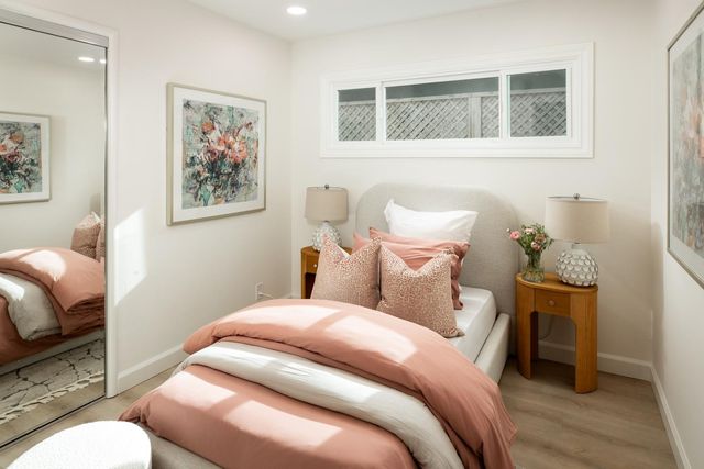 2036 Barney Avenue, Menlo Park, CA 94025