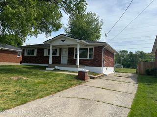 3015 Rockaway Dr, Louisville, KY 40216