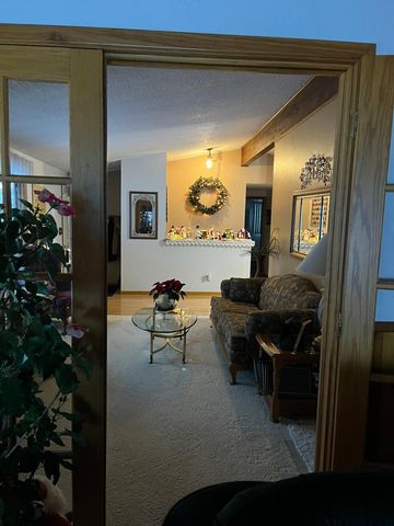 335 E Sorenson Avenue, Appleton, MN 56208