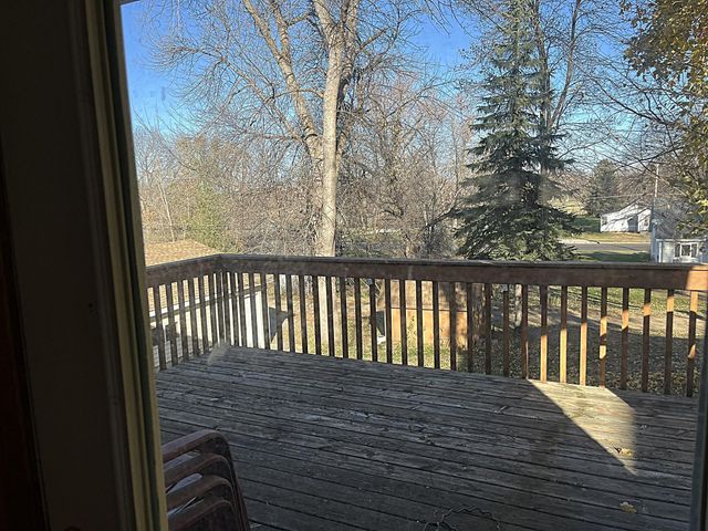 335 E Sorenson Avenue, Appleton, MN 56208