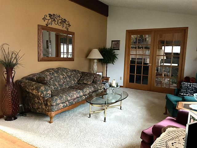 335 E Sorenson Avenue, Appleton, MN 56208