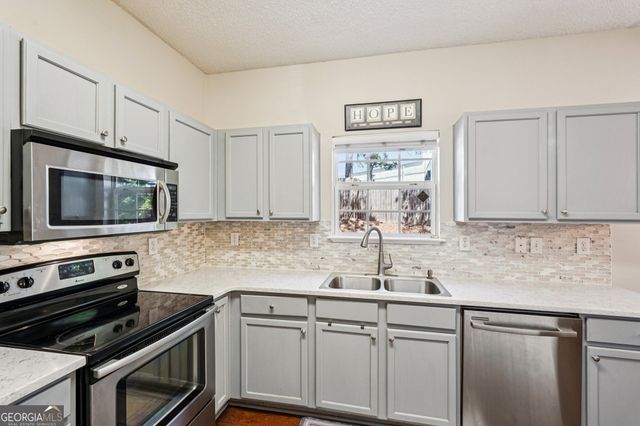 2377 Heritage Park Circle NW 16, Kennesaw, GA 30144