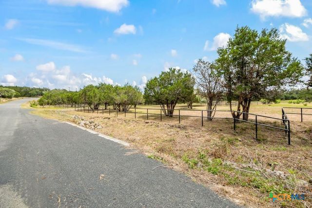 796 N Stallion Estates Drive 5, Spring Branch, TX 78070